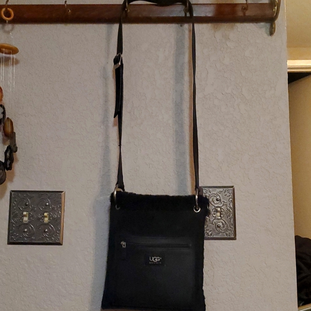Ugg crossbody bag